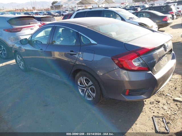 Honda Civic Lx 2018 2HGFC2F59JH580136 Image 3