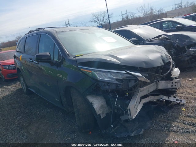 Toyota SIENNA XLE 2021 5TDYRKEC4MS060504 Image 1