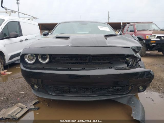 2C3CDZAGXLH210563 Dodge Challenger Sxt