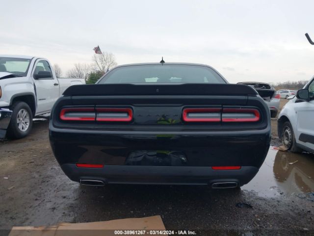 2C3CDZAGXLH210563 Dodge Challenger Sxt