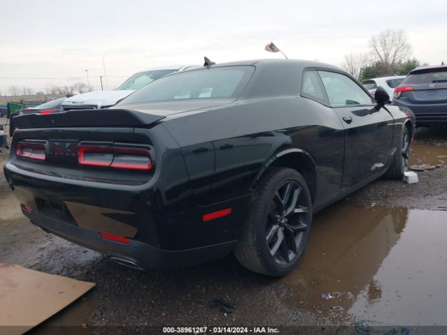 2C3CDZAGXLH210563 Dodge Challenger Sxt