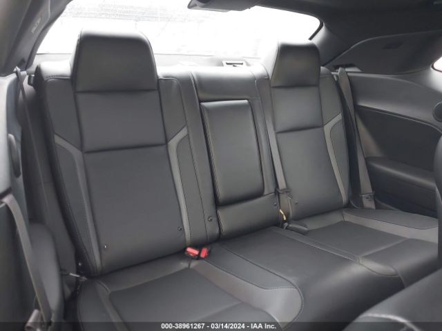 2C3CDZAGXLH210563 Dodge Challenger Sxt