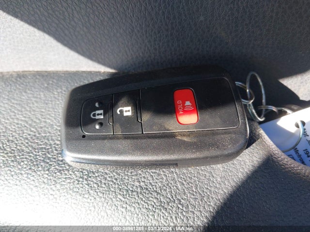 Toyota Prius Two 2016 JTDKBRFU7G3021910 Image 11