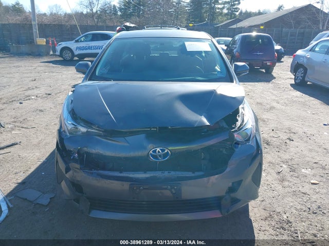 Toyota Prius Two 2016 JTDKBRFU7G3021910 Image 12