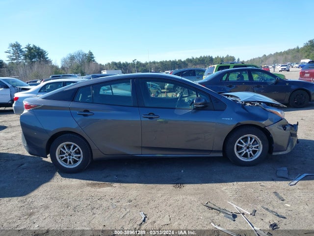 Toyota Prius Two 2016 JTDKBRFU7G3021910 Image 13