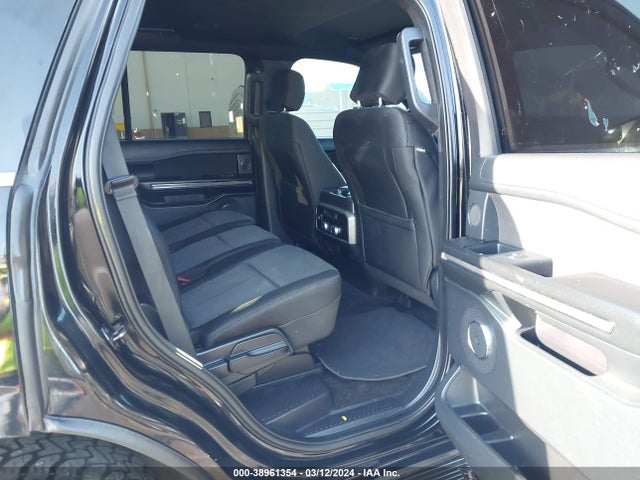 Ford Expedition Xlt 2018 1FMJU1HT3JEA16884 Image 8