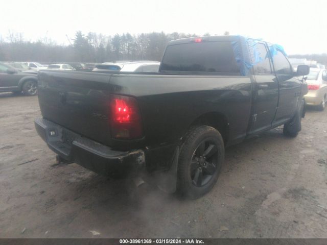 1C6RR7FG2KS513811 RAM 1500 Classic Express Quad Cab 4x4 6'4 Box