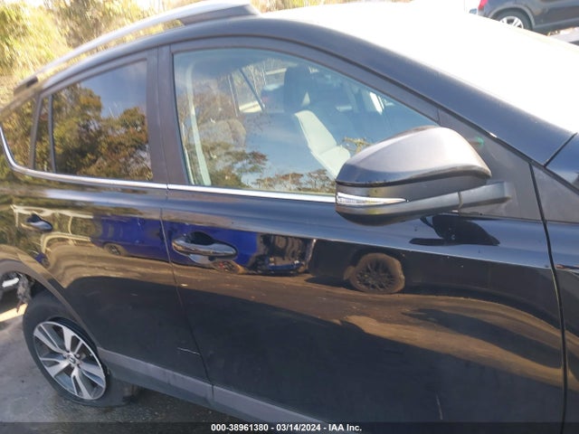 Toyota Rav4 Xle 2017 2T3WFREV3HW371985 Image 13