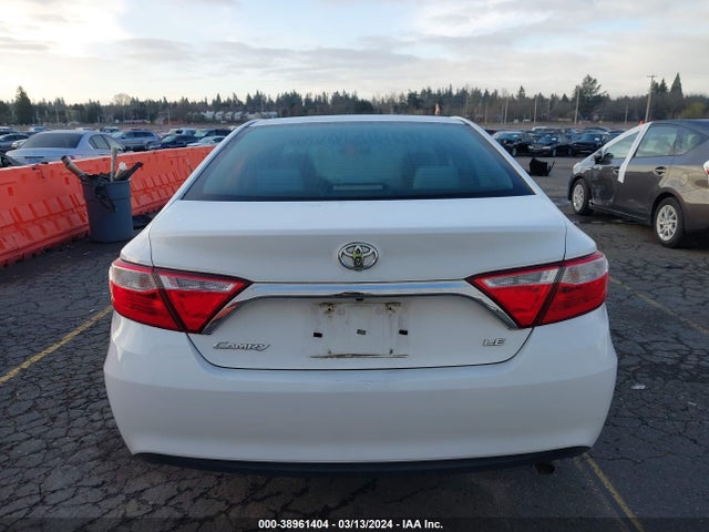 Toyota CAMRY LE 2016 4T4BF1FK5GR572787 Image 16