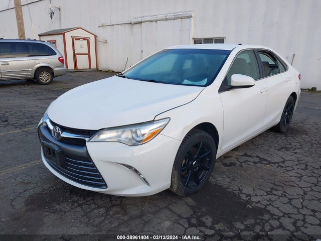 Toyota CAMRY LE 2016 4T4BF1FK5GR572787 Image 2