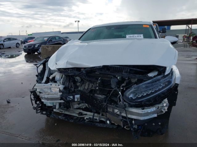 1HGCV2F99JA021801 Honda Accord Touring 2.0t