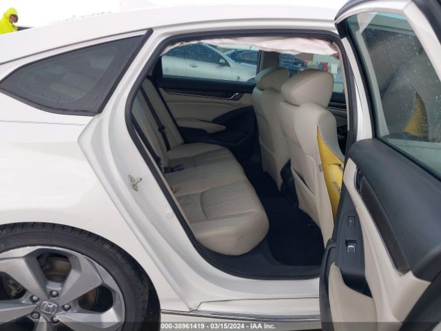 1HGCV2F99JA021801 Honda Accord Touring 2.0t