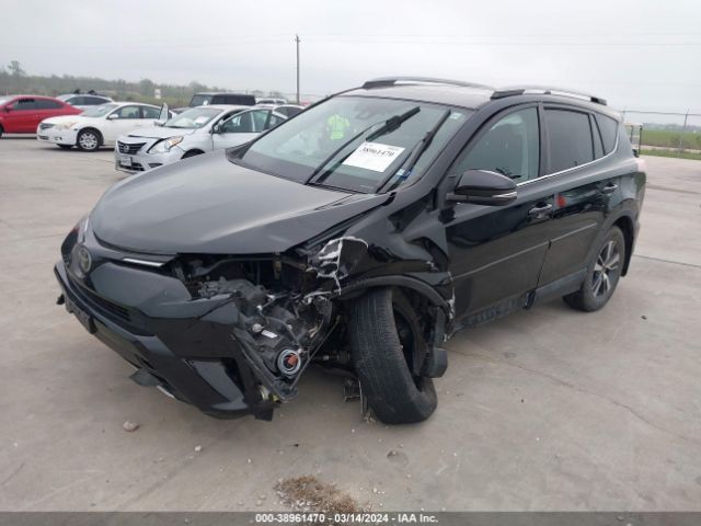 2T3RFREV8HW641936 Toyota Rav4 Xle