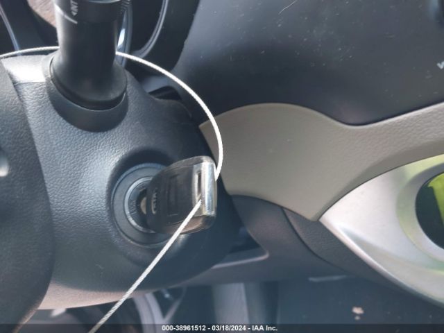 KNADM4A38E6331612 KIA RIO LX
