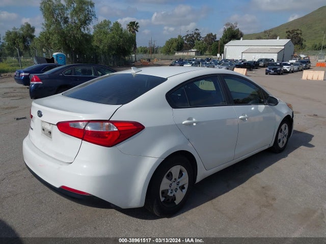 KIA FORTE LX 2016 KNAFK4A66G5577544 Image 4