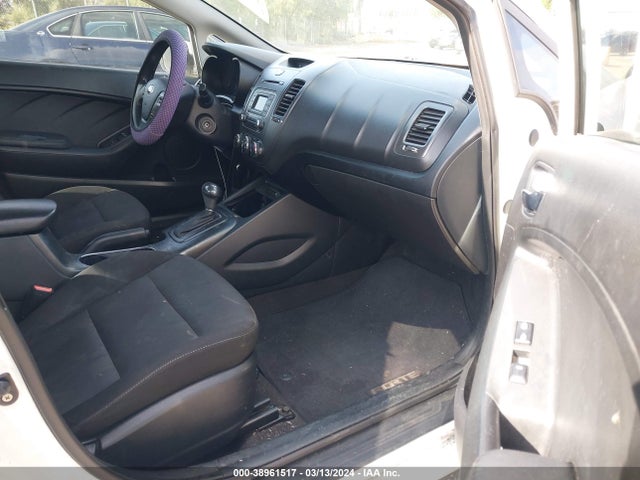 KIA FORTE LX 2016 KNAFK4A66G5577544 Image 5