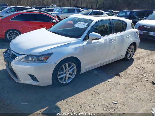 Lexus CT 200H 2015 JTHKD5BH7F2222141 Image 2