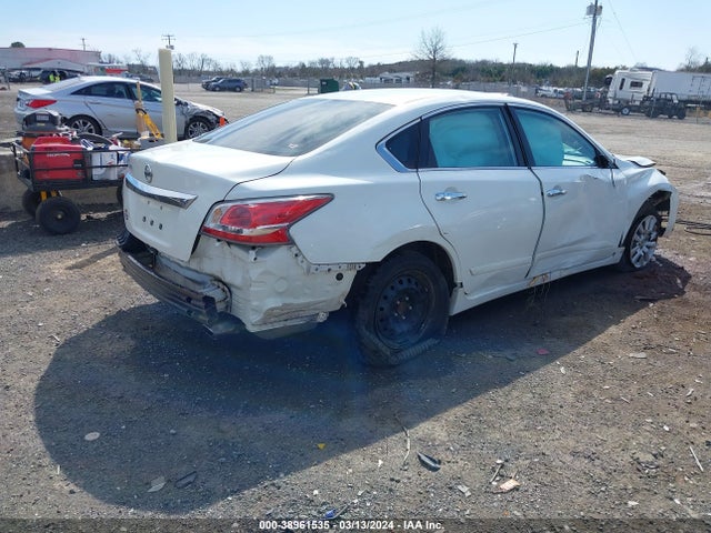 Nissan Altima 2.5 S 2015 1N4AL3AP8FC276920 Image 4