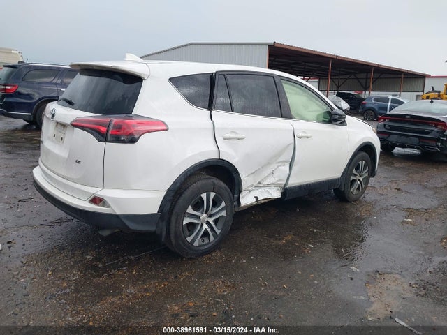 Toyota RAV4 LE 2018 JTMZFREV7JJ735343 Image 4