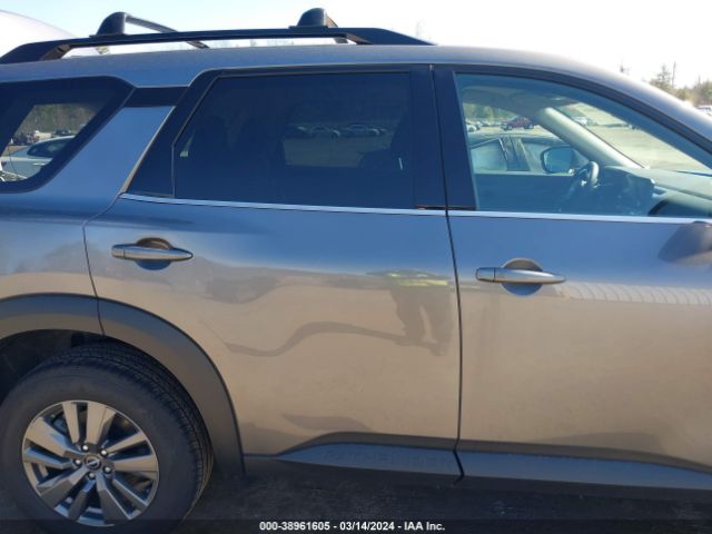 5N1DR3BC8RC240257 Nissan Pathfinder Sv 4wd