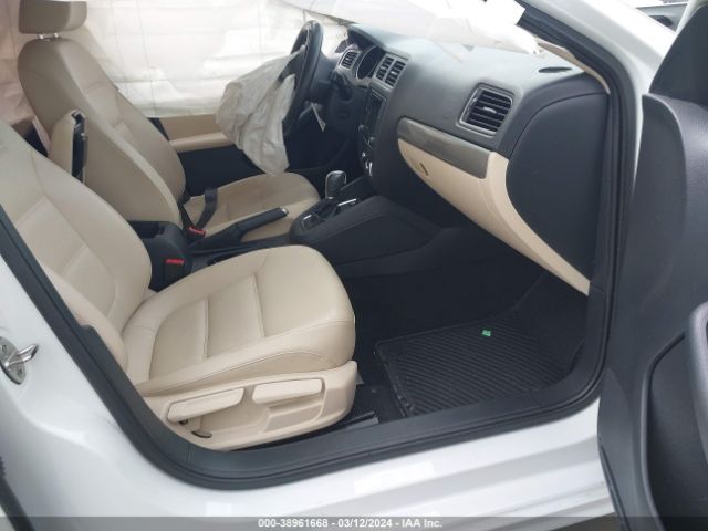 3VWDB7AJ9HM281961 Volkswagen Jetta 1.4t Se