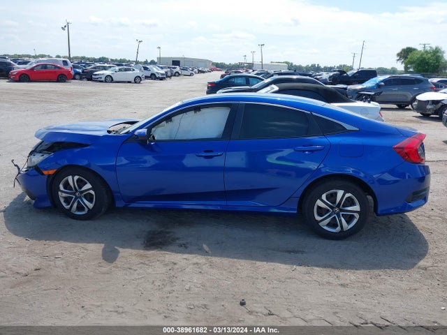 Honda Civic Lx 2018 2HGFC2F52JH558849 Image 15