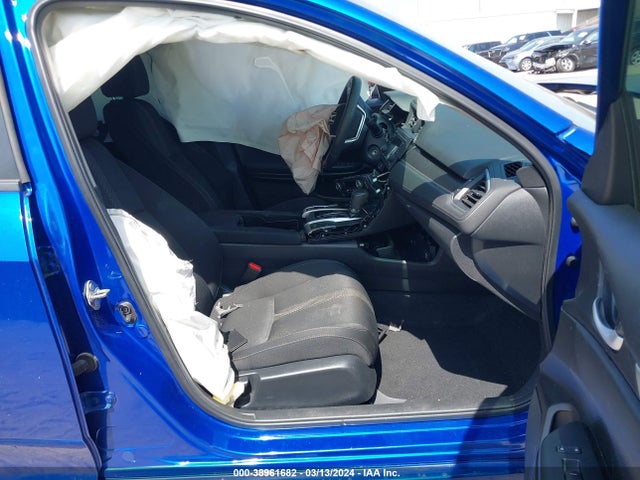 Honda Civic Lx 2018 2HGFC2F52JH558849 Image 5