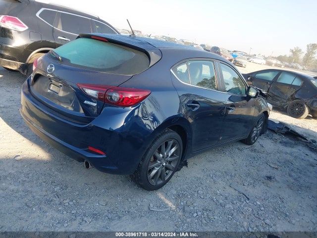 3MZBN1L3XJM265218 Mazda Mazda3 Touring