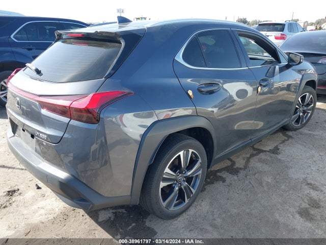 JTHX3JBH6N2051348 Lexus UX 200