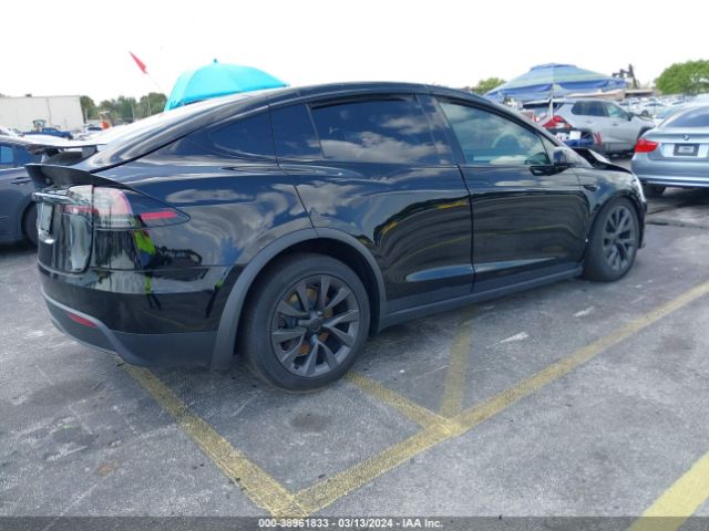 2024 TESLA MODEL X 7SAXCBE53RF433108 Photo 3