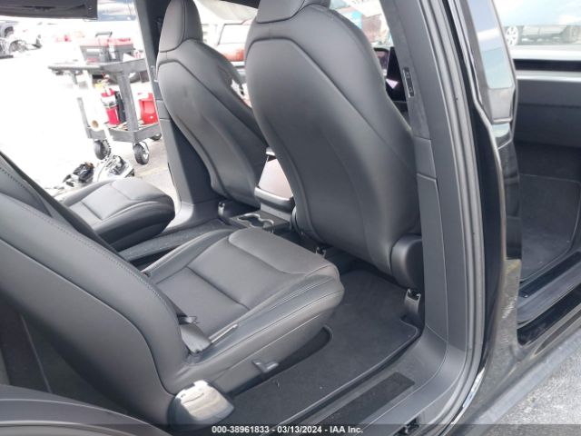 2024 TESLA MODEL X 7SAXCBE53RF433108 Photo 7