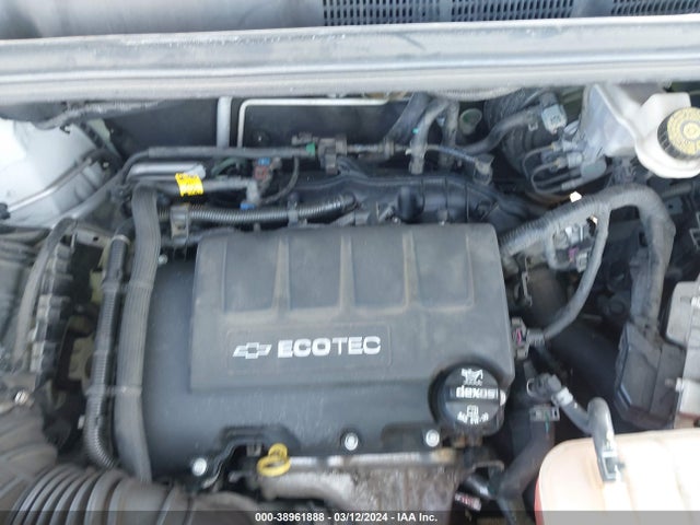 Chevrolet TRAX LS 2018 KL7CJNSB7JB621857 Image 10
