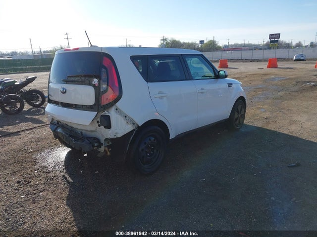 KIA Soul 2014 KNDJN2A23E7002180 Image 4