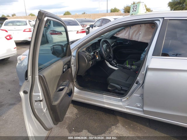 Honda ACCORD LX 2017 1HGCR2F31HA228595 Image 5
