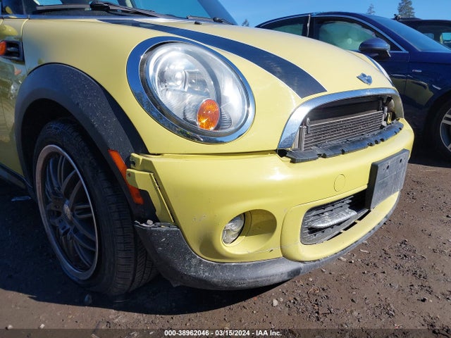 2011 MINI COOPER WMWSU3C50BT093316 Photo 5