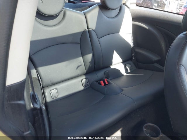2011 MINI COOPER WMWSU3C50BT093316 Photo 7