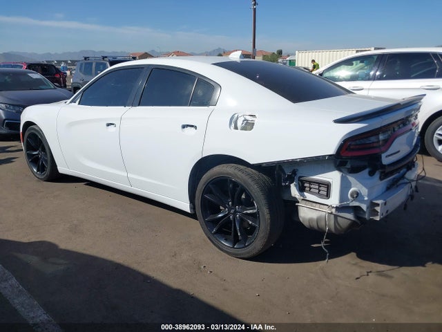 2C3CDXHG8JH336959 Dodge Charger Sxt Plus Rwd