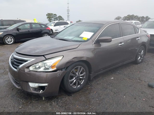Nissan Altima 2.5 S 2015 1N4AL3AP8FN397788 Image 2