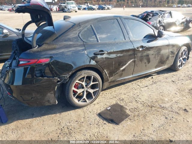 ZARFAEEN5J7577551 Alfa Romeo Giulia Ti Sport Awd