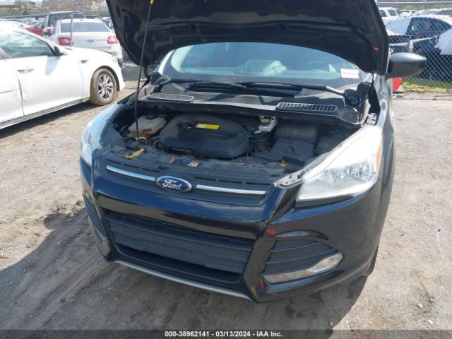 1FMCU0GX1FUB60275 Ford ESCAPE SE