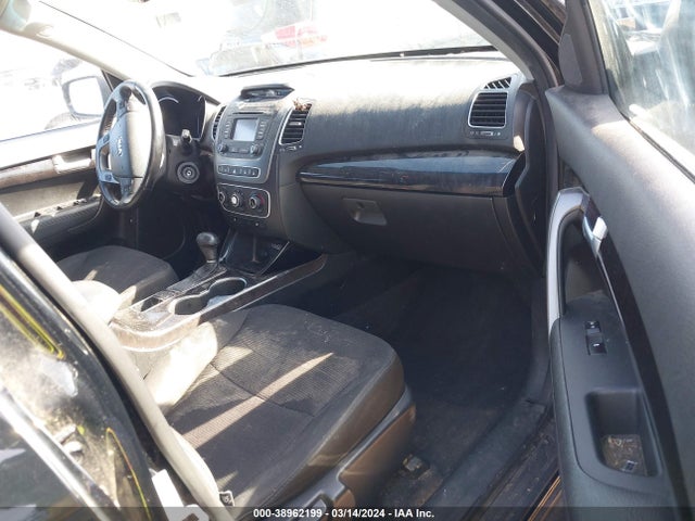 KIA Sorento Lx V6 2014 5XYKTDA70EG462448 Image 5