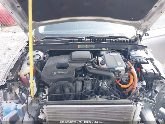 3FA6P0RU5JR206840 Ford Fusion Hybrid Titanium