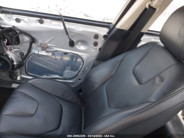 3FA6P0RU5JR206840 Ford Fusion Hybrid Titanium