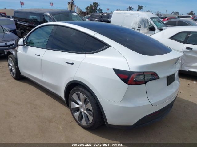 2023 TESLA MODEL Y 7SAYGAEE4PF625086 Photo 2