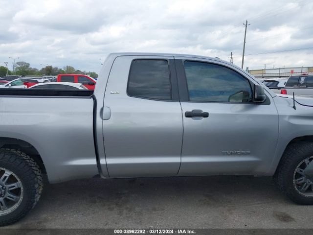 5TFRM5F17GX107153 Toyota Tundra Sr5 4.6l V8