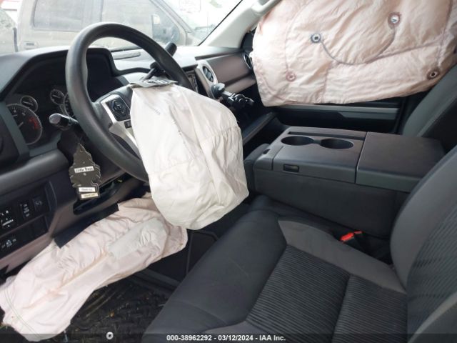 5TFRM5F17GX107153 Toyota Tundra Sr5 4.6l V8