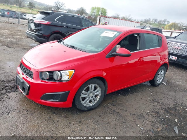 Chevrolet Sonic Lt Auto 2016 1G1JC6SH3G4128360 Image 2