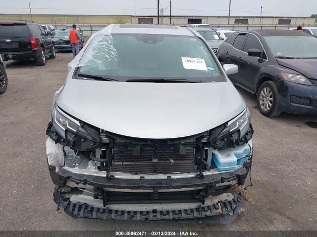 38962471 :رقم المزاد ، 5TDYRKEC8NS119989 vin ، 2022 Toyota Sienna Xle مزاد بيع
