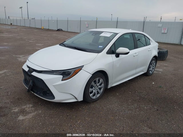 Toyota COROLLA LE 2021 5YFEPMAEXMP252322 Image 2