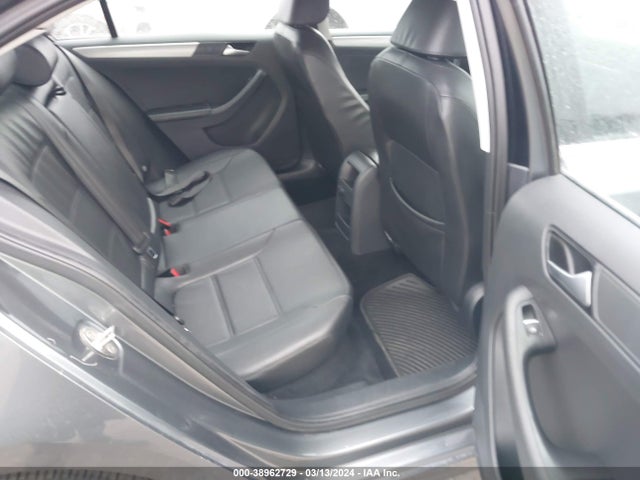 3VWD67AJ5GM393949 Volkswagen Jetta 1.4t Se